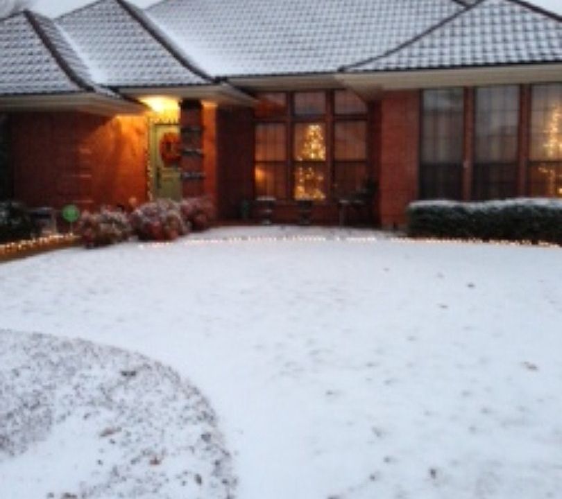 1st image of 2006 Thames Dr