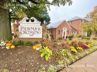 1602 W Abingdon Dr APT 202, Alexandria, VA 22314