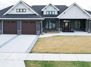 1802 36th Ave W, Williston, ND 58801