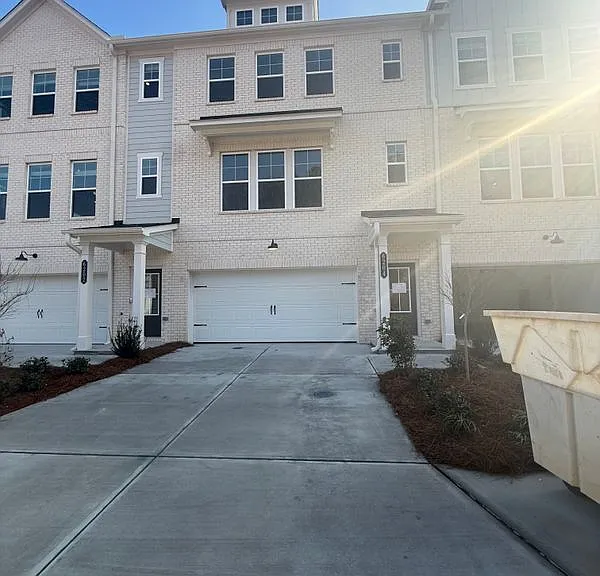 6204 Kenbrook Dr — Photo 2