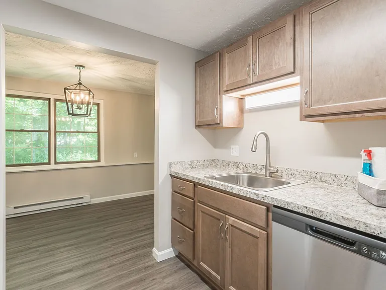 Seven Hearths Homestead Apartments — Photo 20