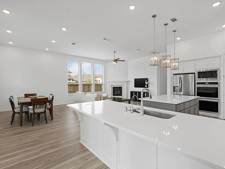 7602 Zinnia Blossom Ln — Photo 9