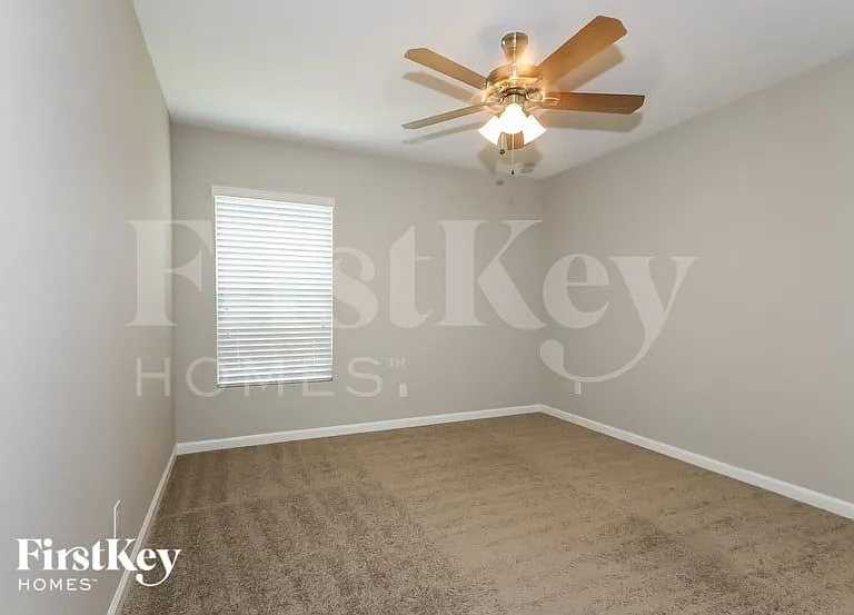 1426 SW Oriole Ln — Photo 12