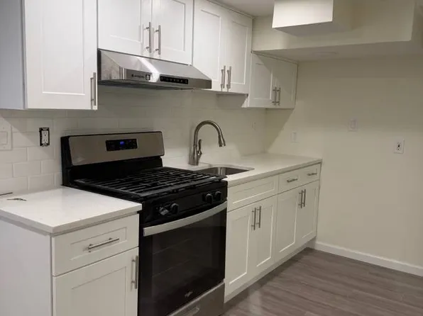 (undisclosed Address), Commack, NY 11725