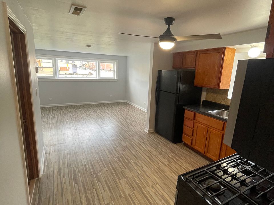 1st image of 1007 S 13th Ave #3