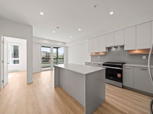13760 75a Ave #302, Surrey, BC V3W 0E8