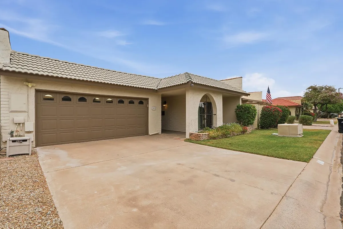 Property Photo - 7814 E Mackenzie Dr