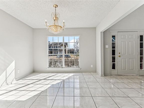5th image of 1407 Hampton Ln
