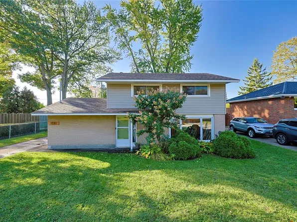 1081 Talfourd St, Sarnia, ON N7S 1C2