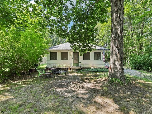 3rd image of 105 Hartzell Rd