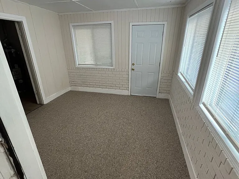 80-82 Curtis Rd — Photo 14