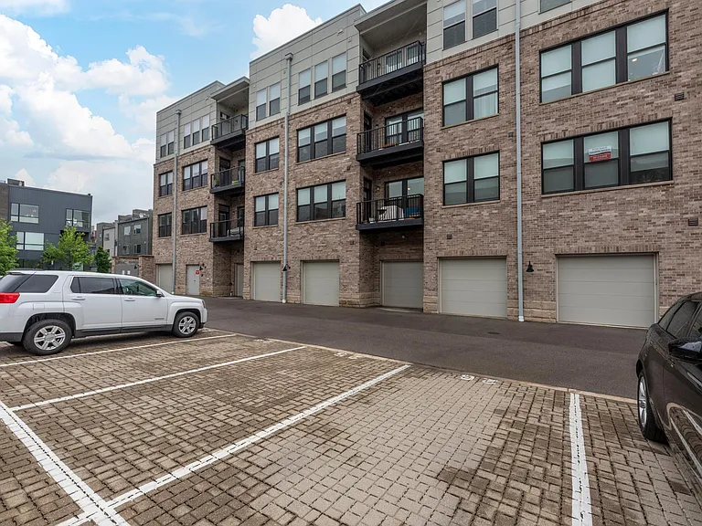 751 N 6th St #208 — Photo 37