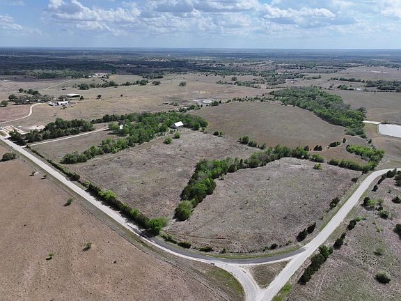 4th image of 3219 Fritsch Rd
