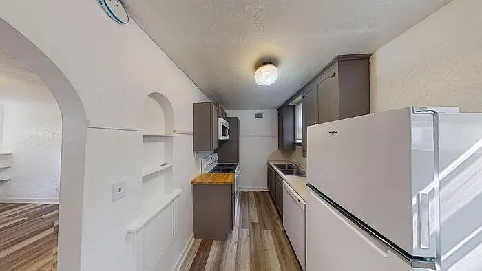 604 East Ave #F — Photo 5