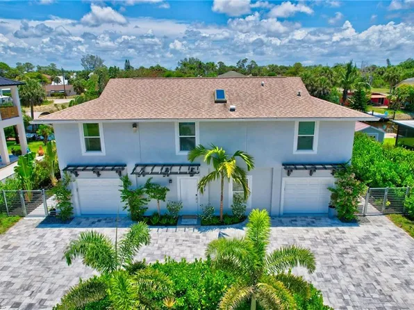 27293 Arroyal RD E, BONITA SPRINGS, FL 34135