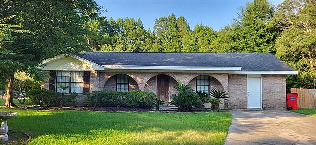 1st image of 306 Timber Ridge Dr