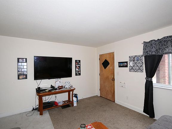 3rd image of 8229 Anthony Wayne Ave