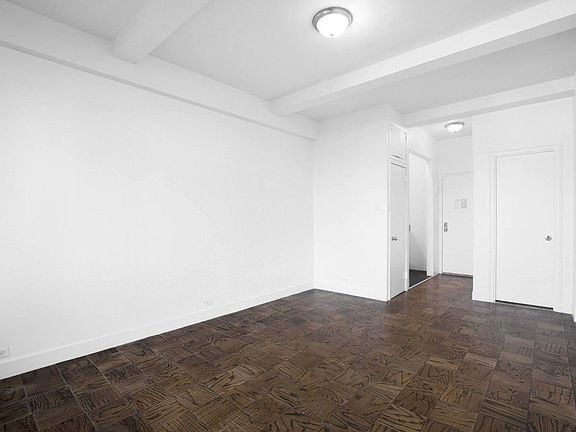 4th image of 160 W 71st St APT 15K