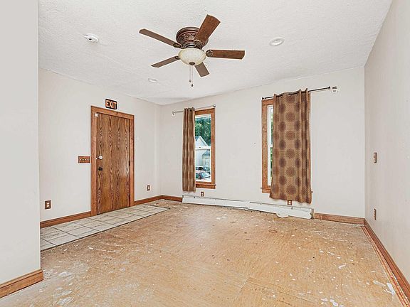 4th image of 1542 W 16th St