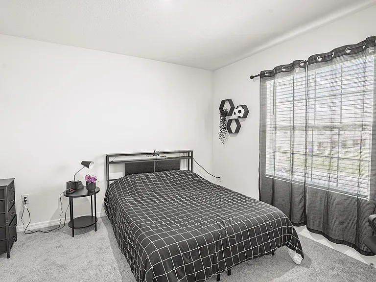 1456 Isleta Loop — Photo 35