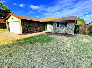 113 S La Mesa Dr, Enid, OK 73703