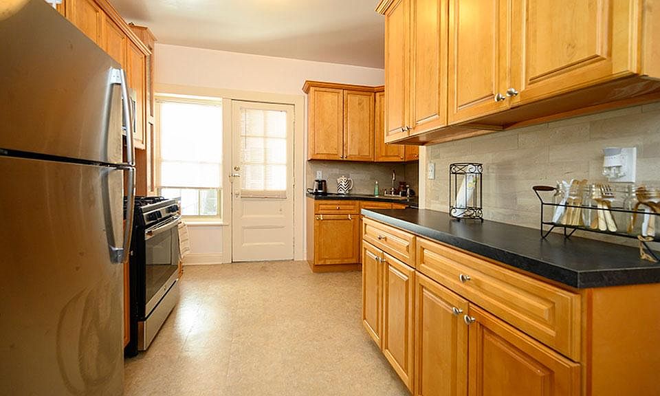 1st image of 174 S Orange Ave APT 21