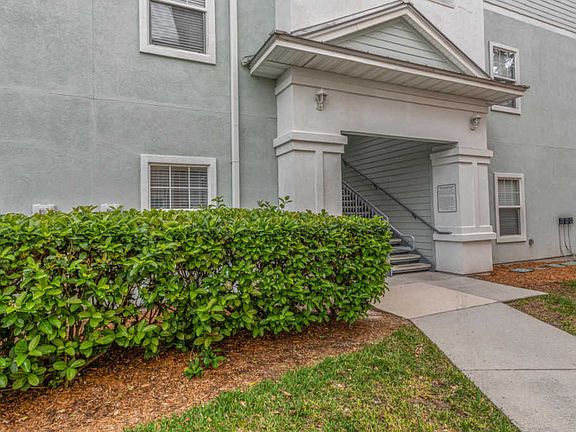 2nd image of 5006 Key Lime Dr Unit 202