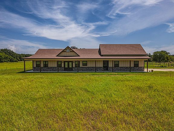 2nd image of 2141 Rs County Rd #2250