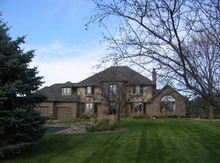 73 Apple Orchard Rd, White Bear Lake, MN 55110