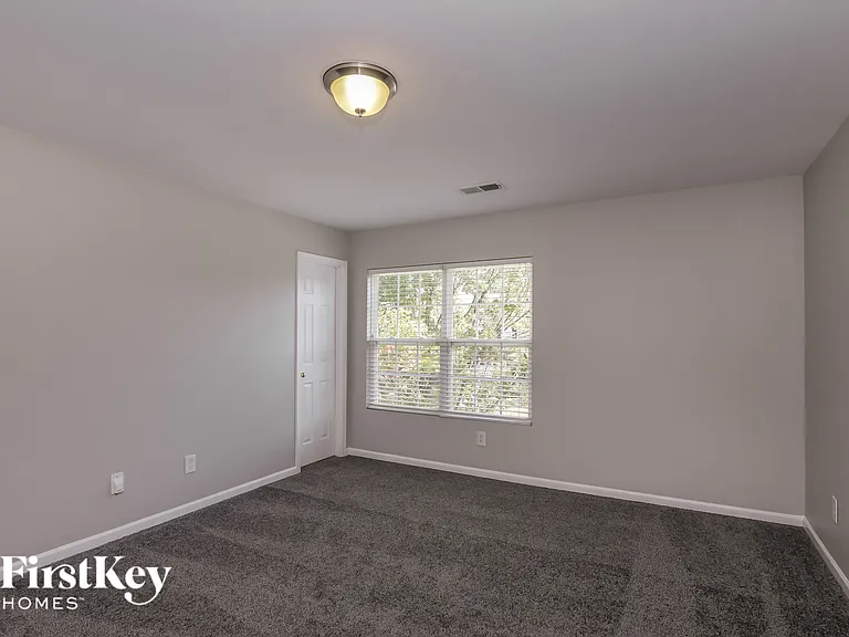 7347 Lamplighter Close Dr — Photo 11