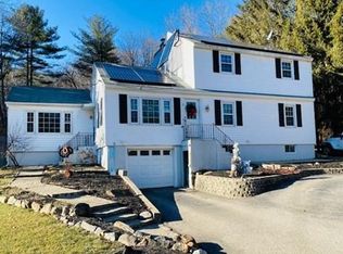 131 Valley Rd, Barre, MA 01005