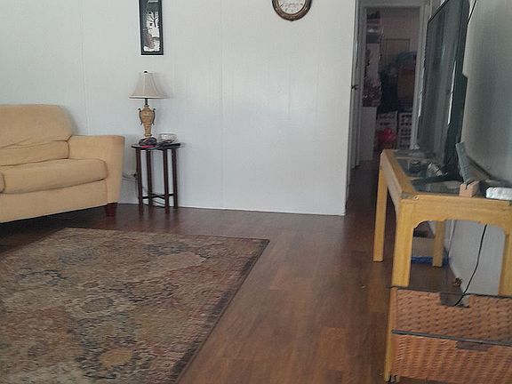 3rd image of 245 Netherland Ave