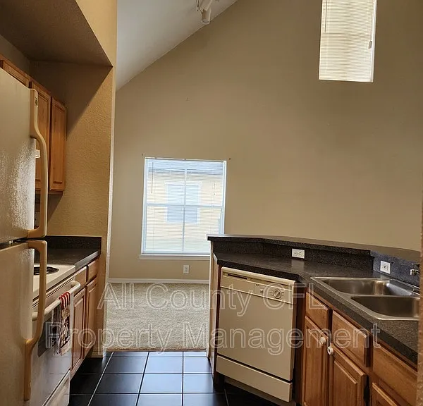 5961 Westgate Dr #2027 — Photo 6