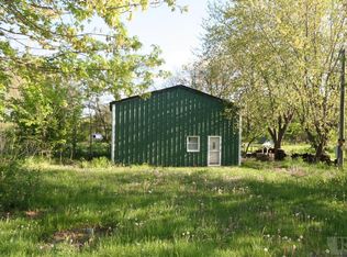 102 Wallace St, Cincinnati, IA 52549