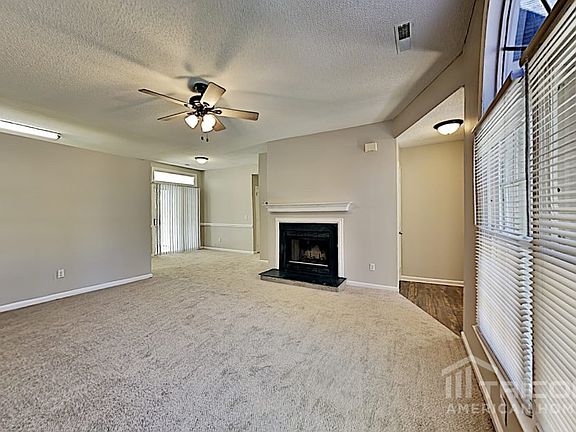 3rd image of 2719 Windsor Chase Dr