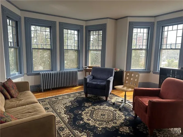 342 Broadway St, Newport, RI 02840