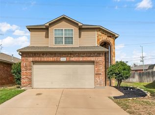 5300 Britton Ridge Ln, Fort Worth, TX 76179