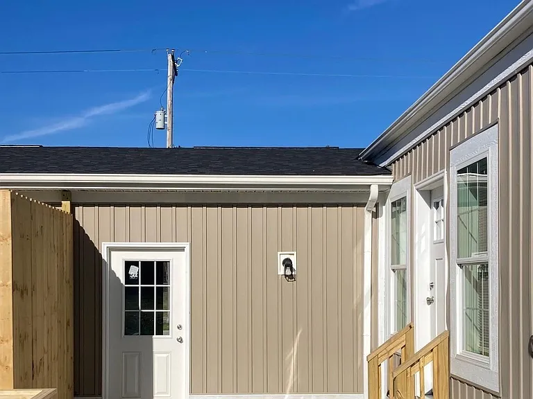565 Harvey Ave — Photo 12