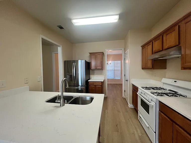2233 Worrall Hill Dr — Photo 5