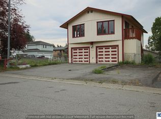 7150 McLin Cir, Anchorage, AK 99507