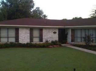2318 Briarmoor Dr, Monroe, LA 71201