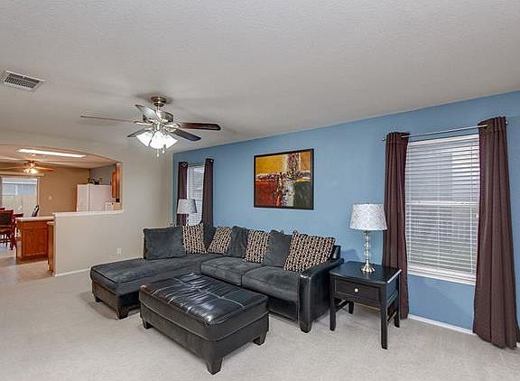 4th image of 202 Ashbury Dr