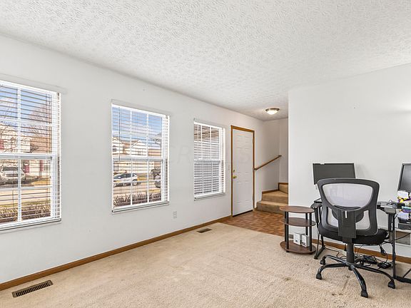 4th image of 5384 Meadowlark Psge