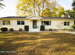 12016 Oakridge Ln, Saint Charles, MI 48655