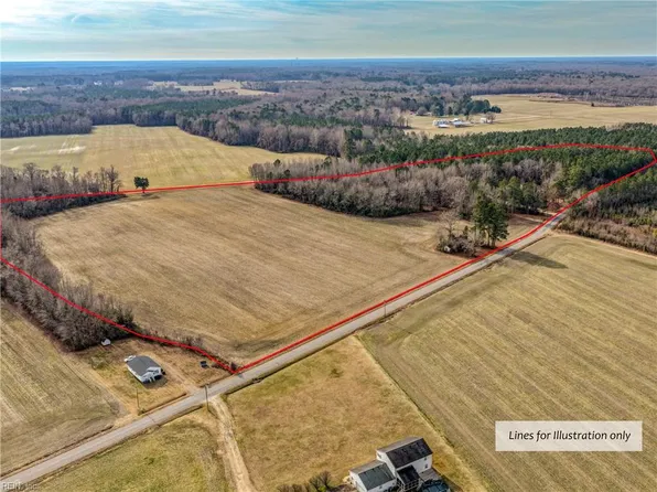 18423 Tomlin Hill Dr, Zuni, VA 23898