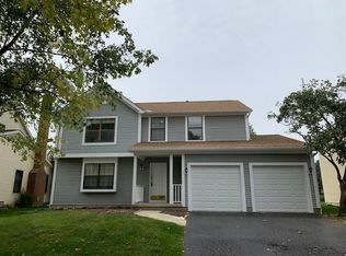 3823 Schooner Ct, Columbus, OH 43221