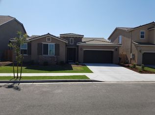 2833 W Cecil Ave, Visalia, CA 93291
