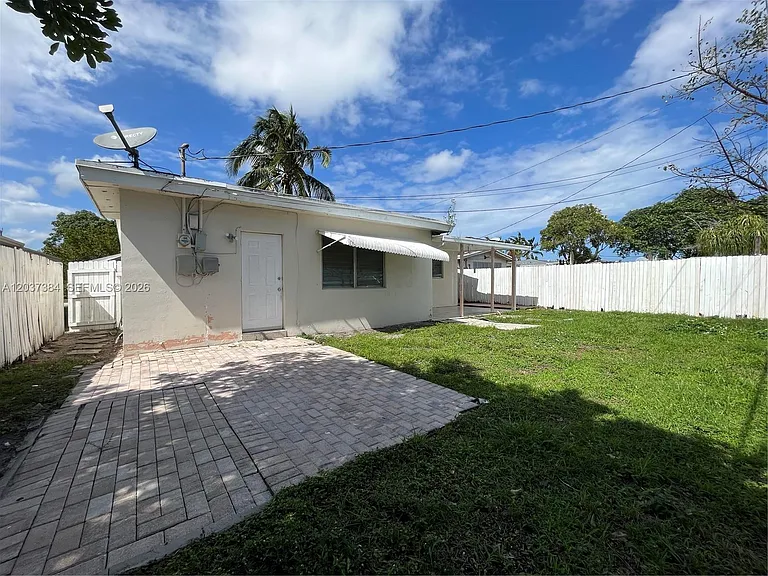 240 NW 48th Ct — Photo 12