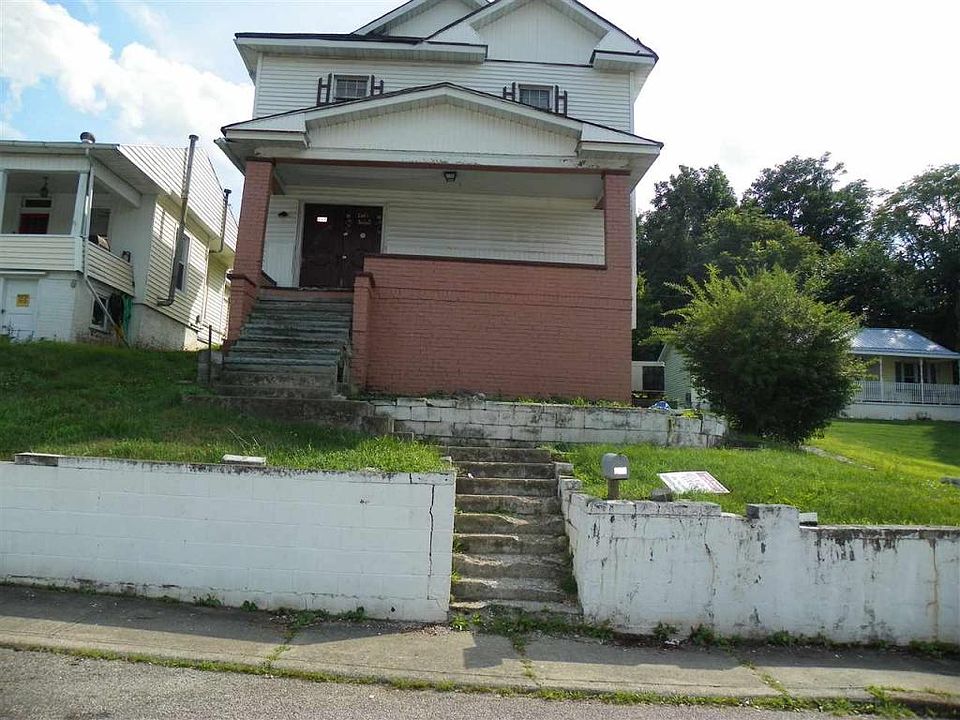 2nd image of 267 Springdale Ave