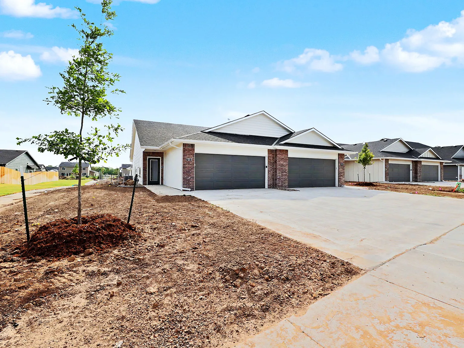 3 bed, 1184 sqft, $1,600 — Photo 4